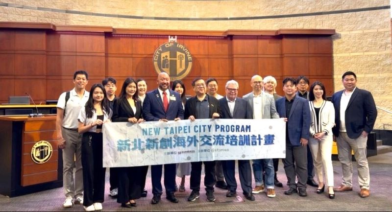 前進洛杉磯實戰傳成果 新北青創5團隊敲定合作 7 《圖說》新北團隊拜會加州爾灣市 (Irvine),與副市長及台裔市議員交流,並透過國際商業加速器 (IBA)主席分享了解南加州產業及創業生態。〈青年局提供〉