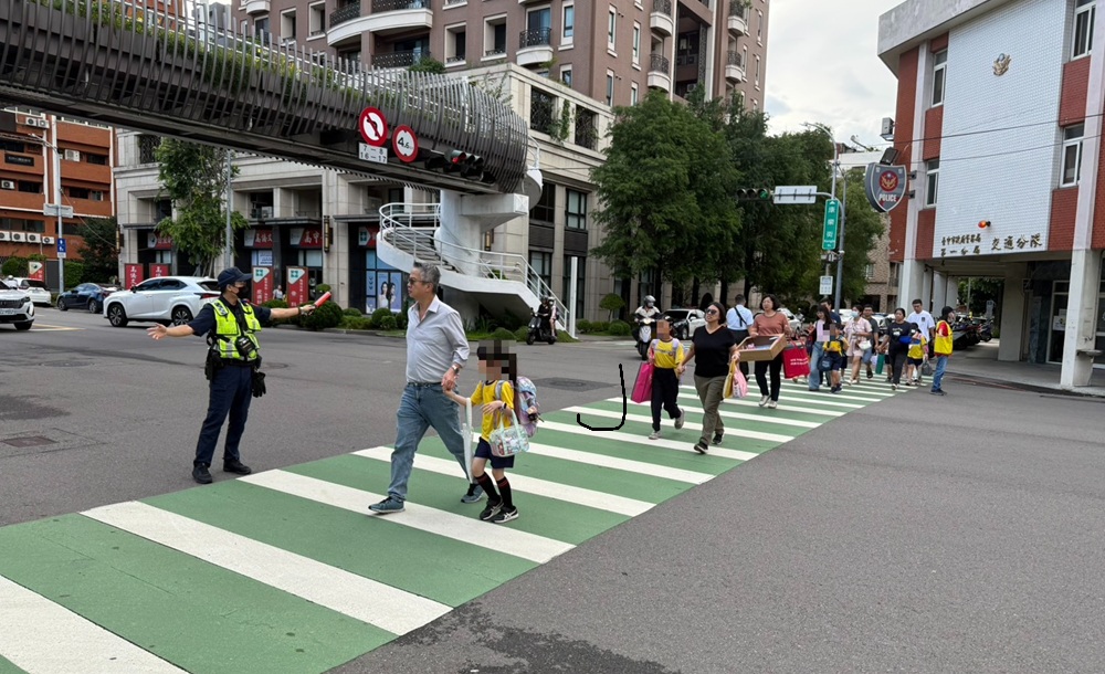 ▲圖說：8月31日為全國中小學開學日，臺中市警察局全面啟動「護童專案」           （圖／台中市政府  提供）