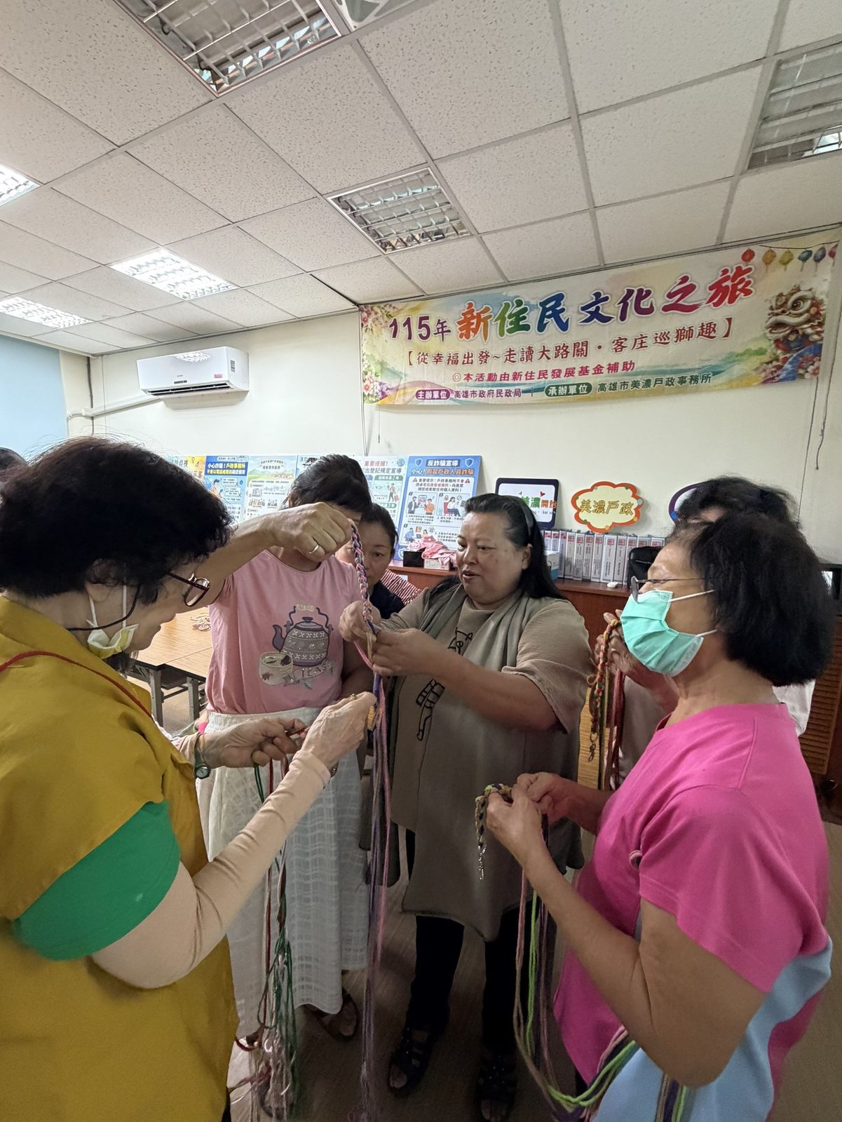 「新住民文化之旅」熱力開跑！美濃戶政攜手消防教官解鎖防災超能力