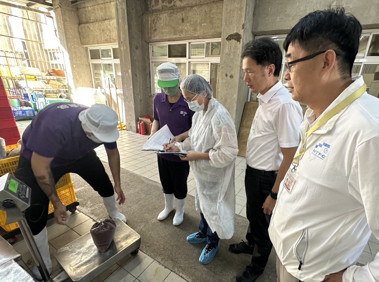 新北開學日迎新!免費午餐上路、鮮奶擴大至國中 教育局走訪校園關心開學情形