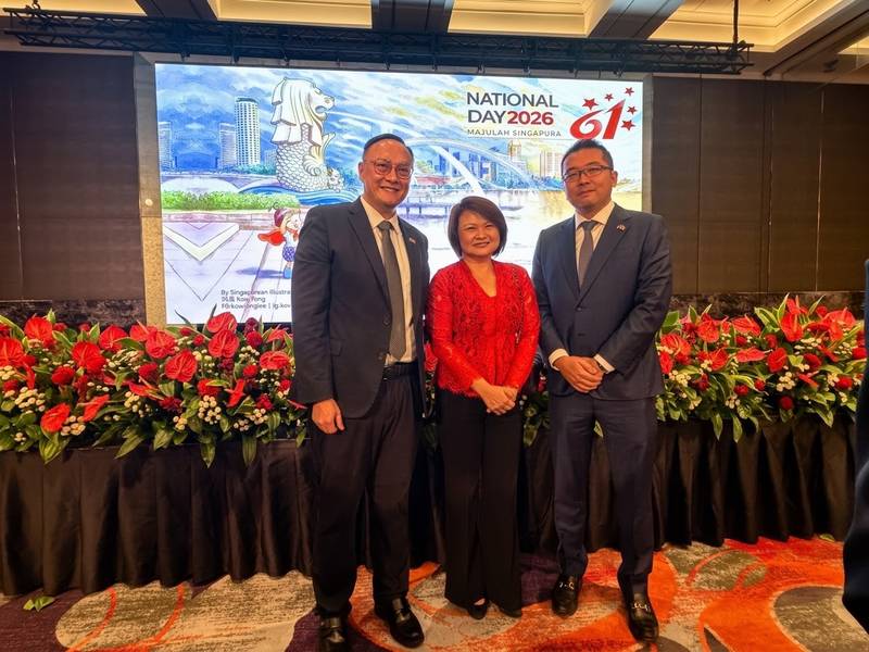 慶賀新加坡61週年國慶 中市副市長鄭照新代表出席晚會 全方位深化與星國交流