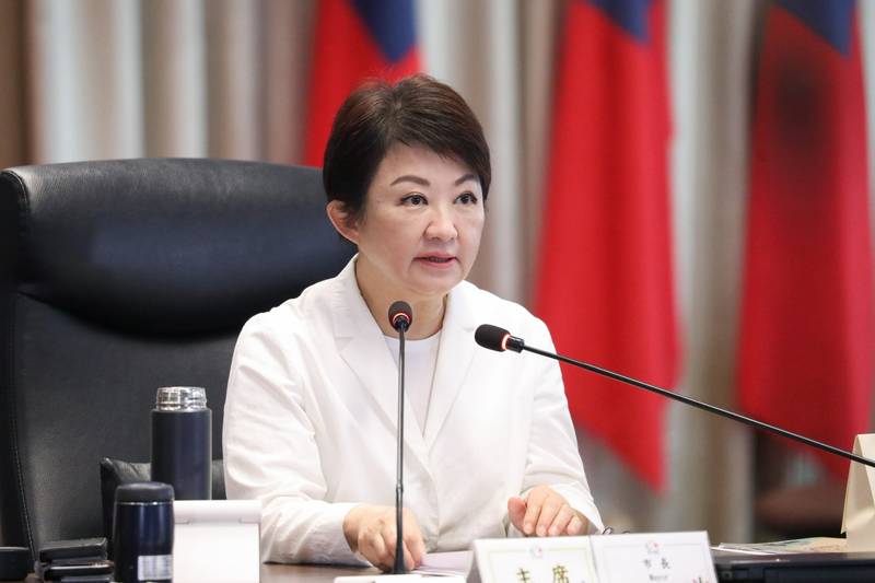 守護學童從餐桌到課堂!台中重大教育政策開學前全面到位 盧市長:給孩子最優質學習環境
