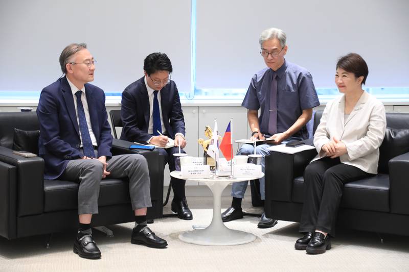 台韓交流再升溫!韓國新任駐台代表黃載皓拜會中市府 盧市長盼攜手深化多元合作