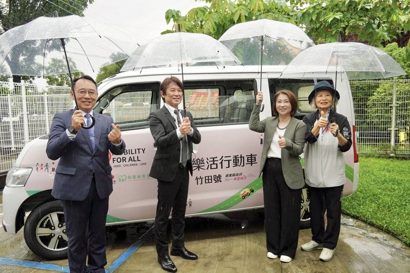 讓愛開進屏東鄉間巷弄! 和泰攜手日本豐田移動基金會(TMF)捐贈兩台「樂活行動車」