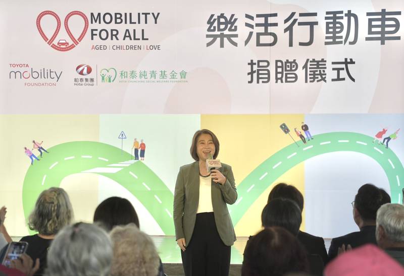 讓愛開進屏東鄉間巷弄! 和泰攜手日本豐田移動基金會(TMF)捐贈兩台「樂活行動車」