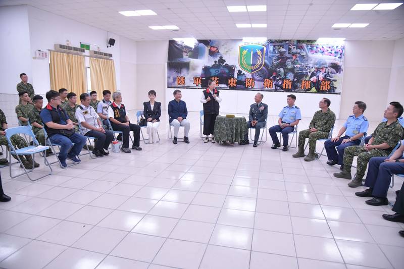 九三軍人節敬軍活動 縣長徐榛蔚感謝國軍保家衛國 致上最高敬意