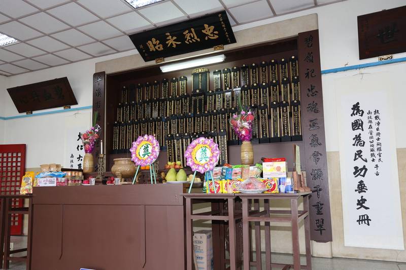 南投縣忠烈祠秋祭 簡副秘書長主祭緬懷先烈精神