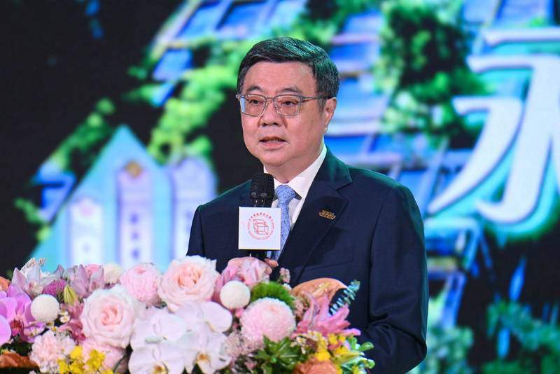 頒發中華建築金石獎 卓揆感謝得獎企業融入創新精神 提升國人生活品質