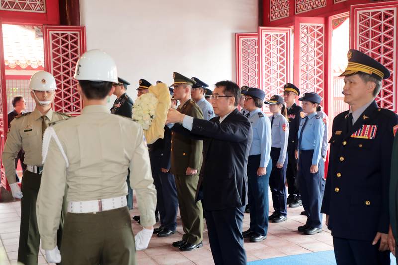 九三軍人節台南舉行秋祭 黃偉哲緬懷忠烈先賢、感謝軍警消守護家園