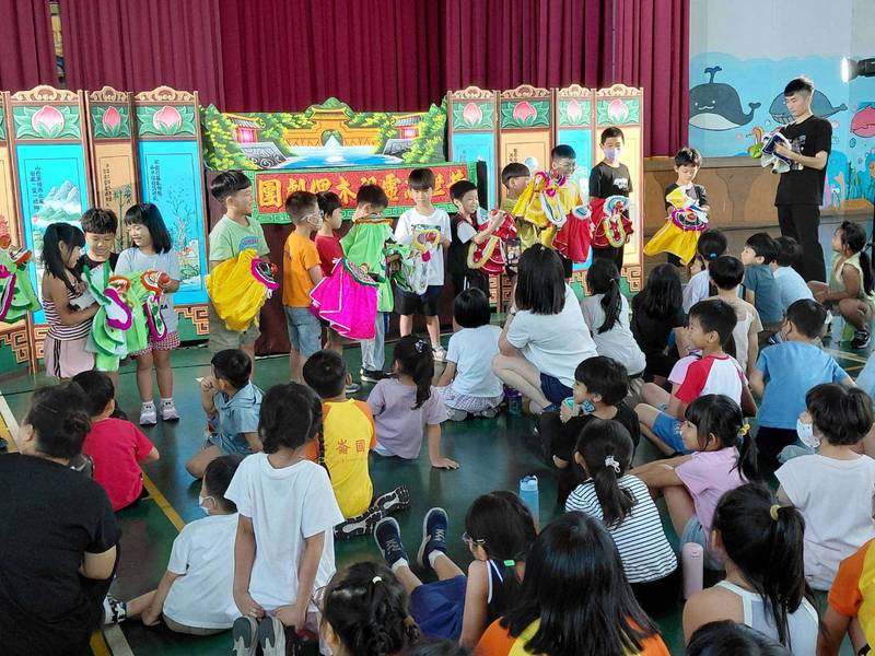 布袋戲萌翻幼兒園!雲林29場熱鬧落幕 9月再接力11場