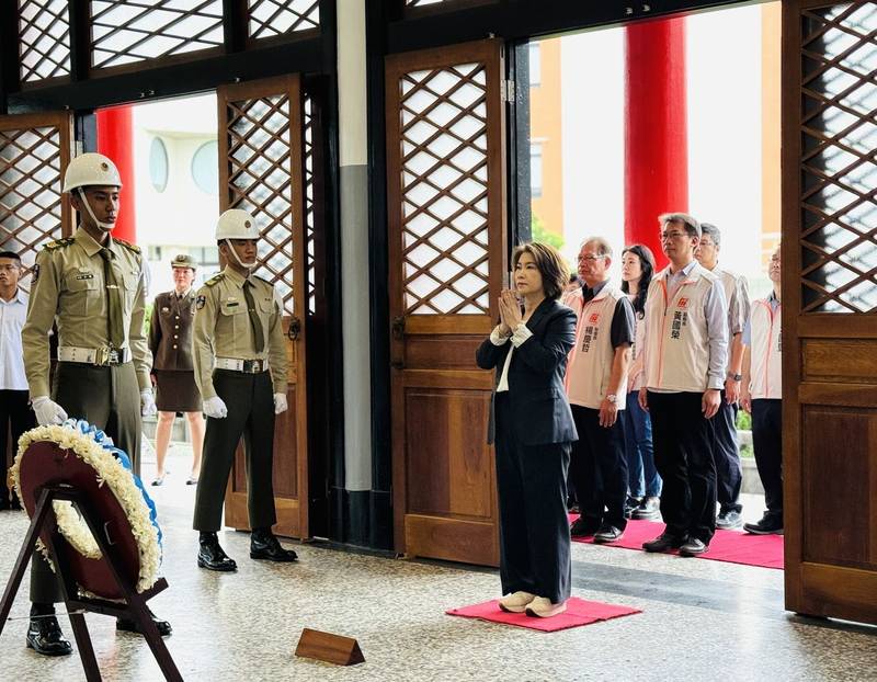 屏東縣舉辦秋祭緬懷先烈與陣亡將士典禮