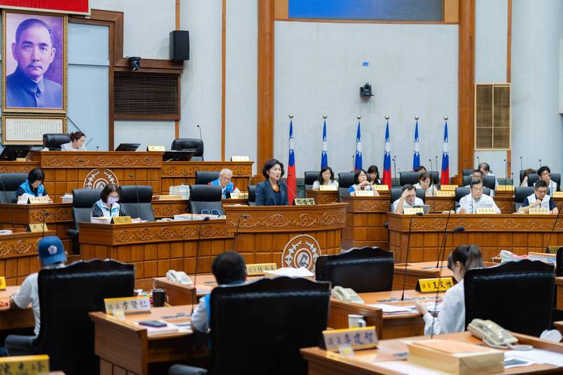 用心做好民眾的每件事 饒慶鈴:8年慢經濟讓台東成為品牌 攜手綻放台東藍