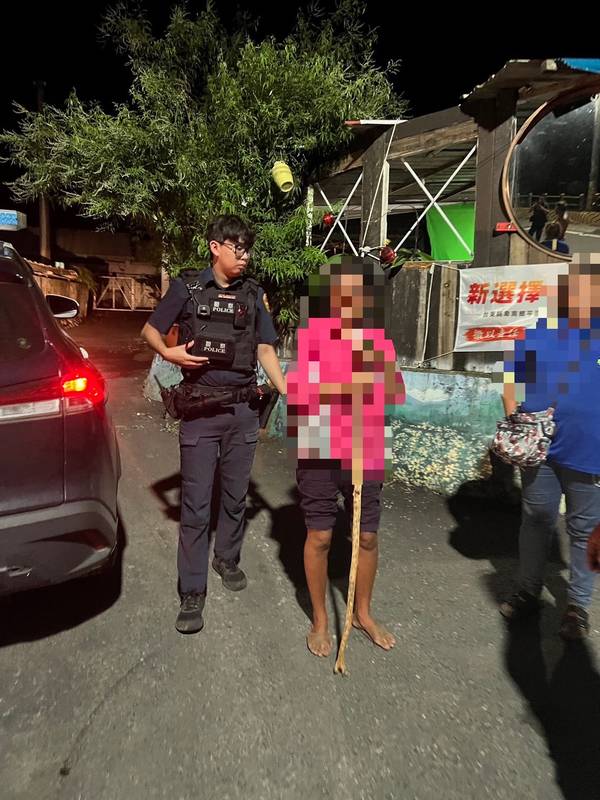 初鹿警夜尋離家婦人　沿臺9線搜尋助平安返家