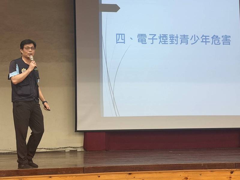 東警少年警察隊進駐臺東高商 築起「反毒、反霸凌、防詐」校園安全防護網