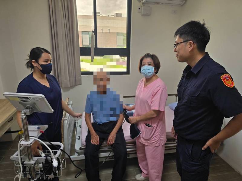彰化百歲榮民橫跨半個台灣看海金崙警方協助返回榮民之家