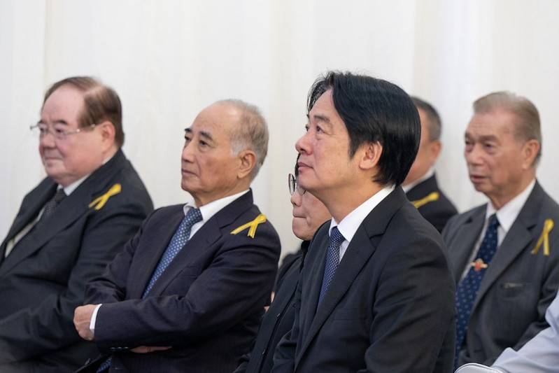 總統頒發饒穎奇前資政褒揚令 感念對國家民主憲政及臺東發展貢獻深遠