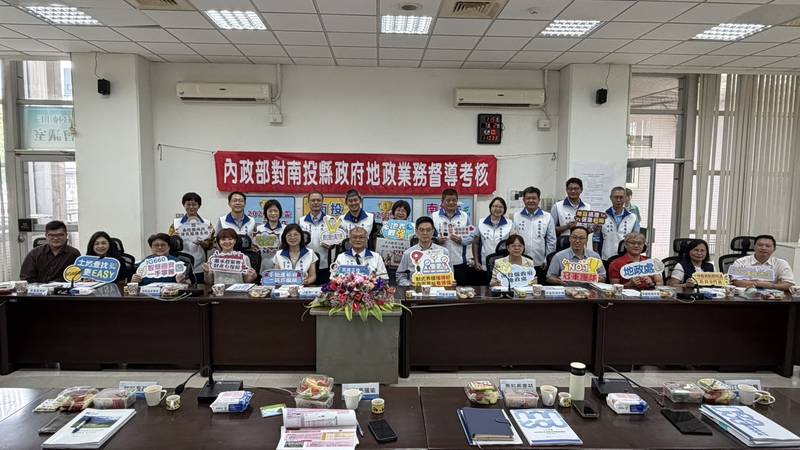 縣務會議推榮譽榜　許縣長肯定同仁辛勞