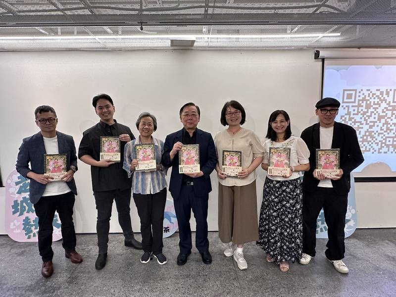 國立歷史博物館《四種花開》台語圖像小說 開啟典藏閱讀新風景