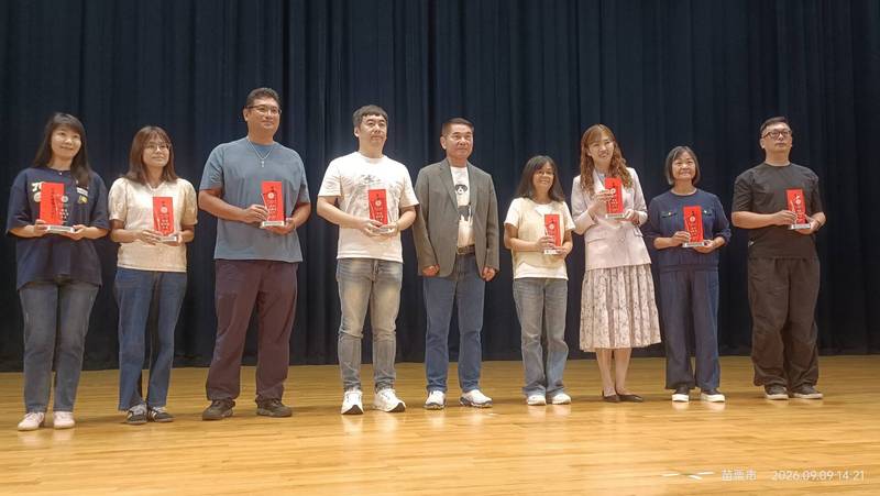 苗栗縣政府辦理115年員工團結月會 表揚115人次績優楷模 凝聚團隊力量共創宜居苗栗