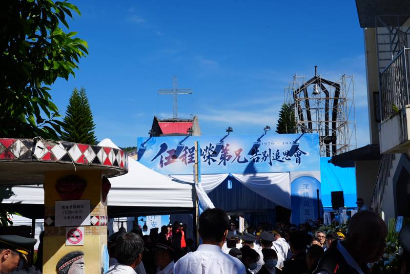 原民會追頒原住民族一等獎章 表彰故伍程嶸消防員英勇救難精神