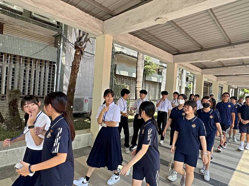 拓展國際視野! 跨越語言 臺日師生共譜青春回憶