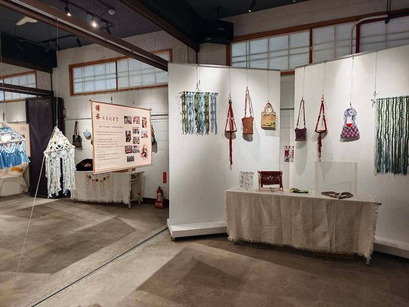 花蓮身障編織培力班結訓　學員作品走進好客藝術村展出