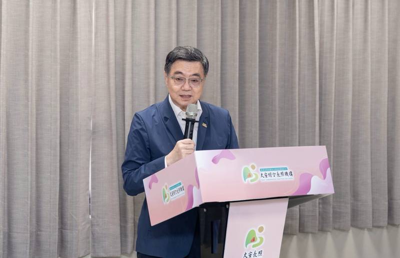 參訪宜蘭大安綜合長照機構 卓揆：明起開放申請住宿式服務機構加碼補助 每年最高補助18萬元