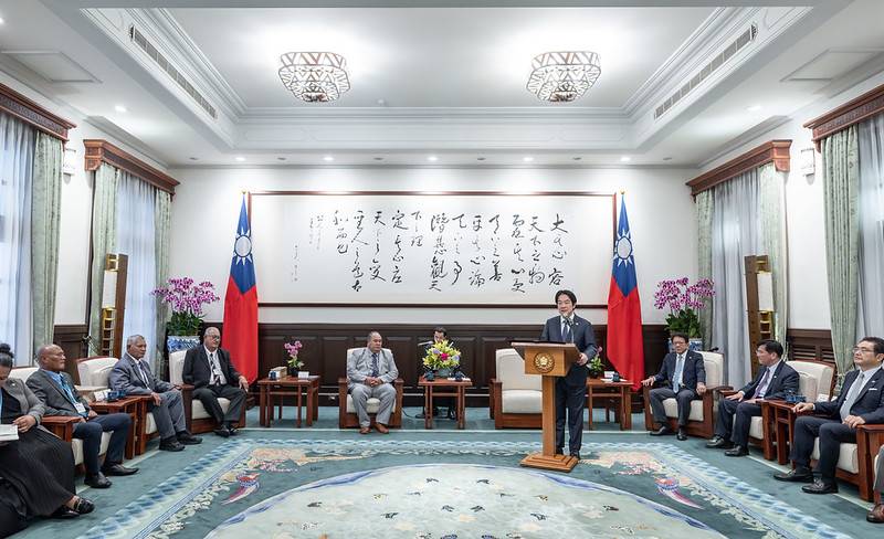 總統接見吐瓦魯外長　盼深化臺吐合作　攜手因應全球性挑戰共創繁榮未來