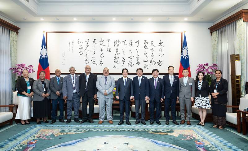 總統接見吐瓦魯外長　盼深化臺吐合作　攜手因應全球性挑戰共創繁榮未來