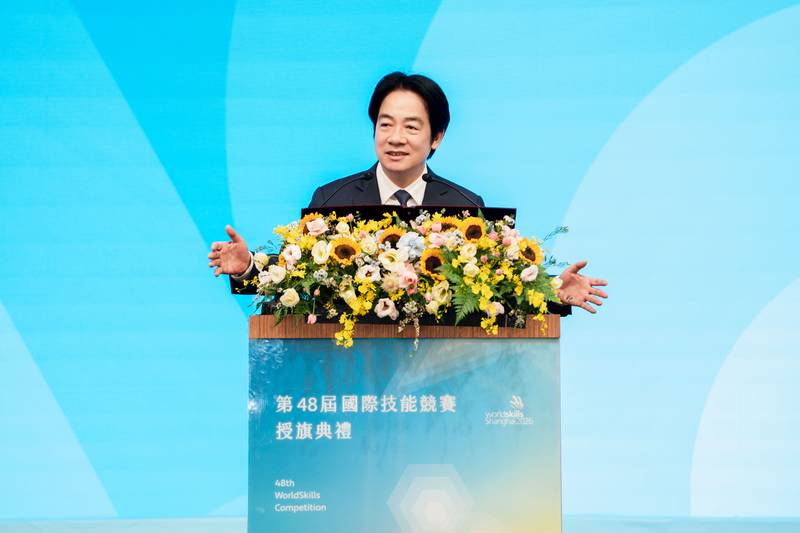 賴清德總統授旗勉勵53名國手 蓄勢迎戰第48屆國際技能競賽