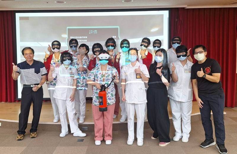 不用真火也能練滅火！基隆消防局導入VR　提升醫院防火應變力