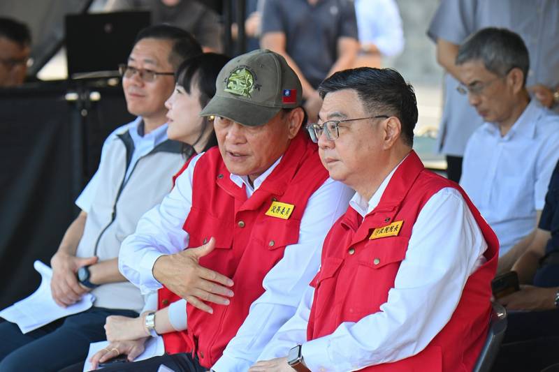 卓揆赴花蓮視導國家防災日和平港與和平電廠演練 內政部攜手經濟部打通「海陸救災走廊」