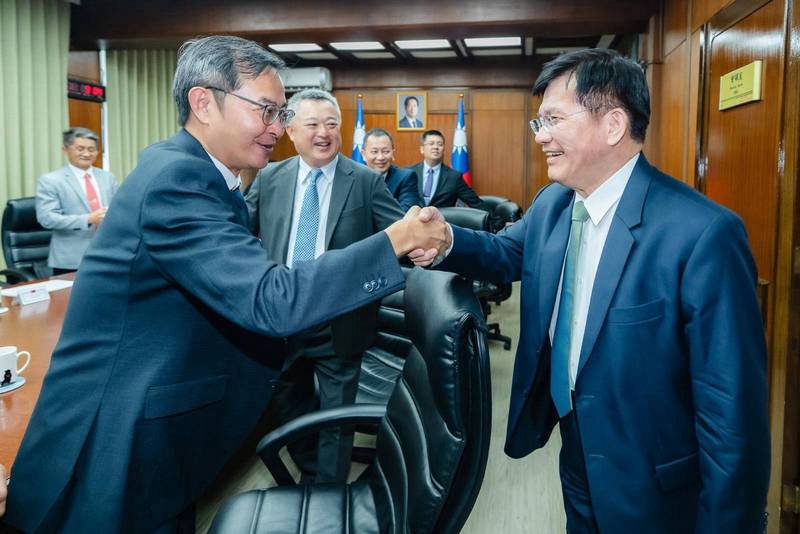外交部長林佳龍歡迎「第31屆中南美洲台灣商會聯合總會回國訪問團」