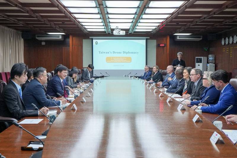外交部誠摯歡迎美國密西根州州長魏美桂率團訪問台灣