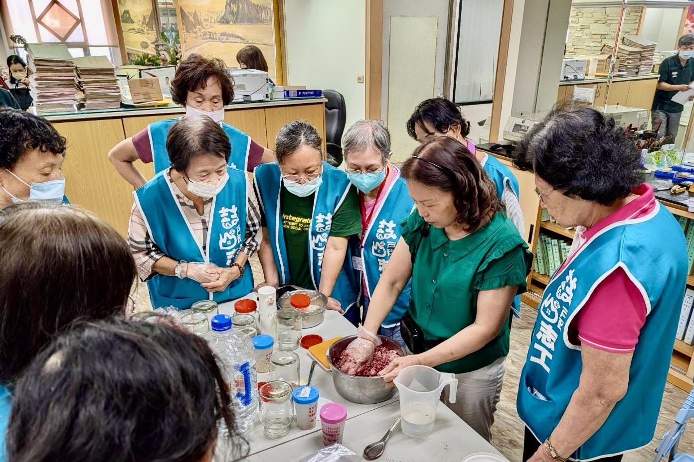 鼓山戶政志工充電日~學英語懂健康 享養生顧安全