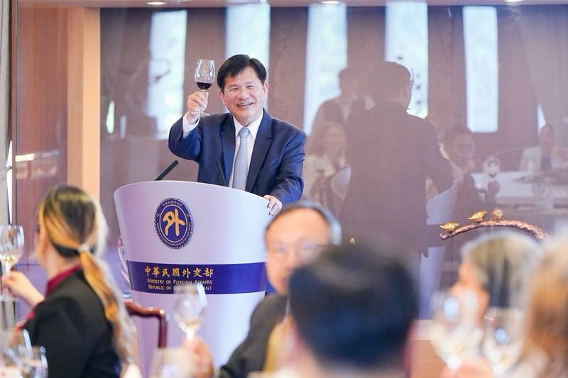 外交部長林佳龍午宴歡迎英國國會「台英國會小組」訪問團