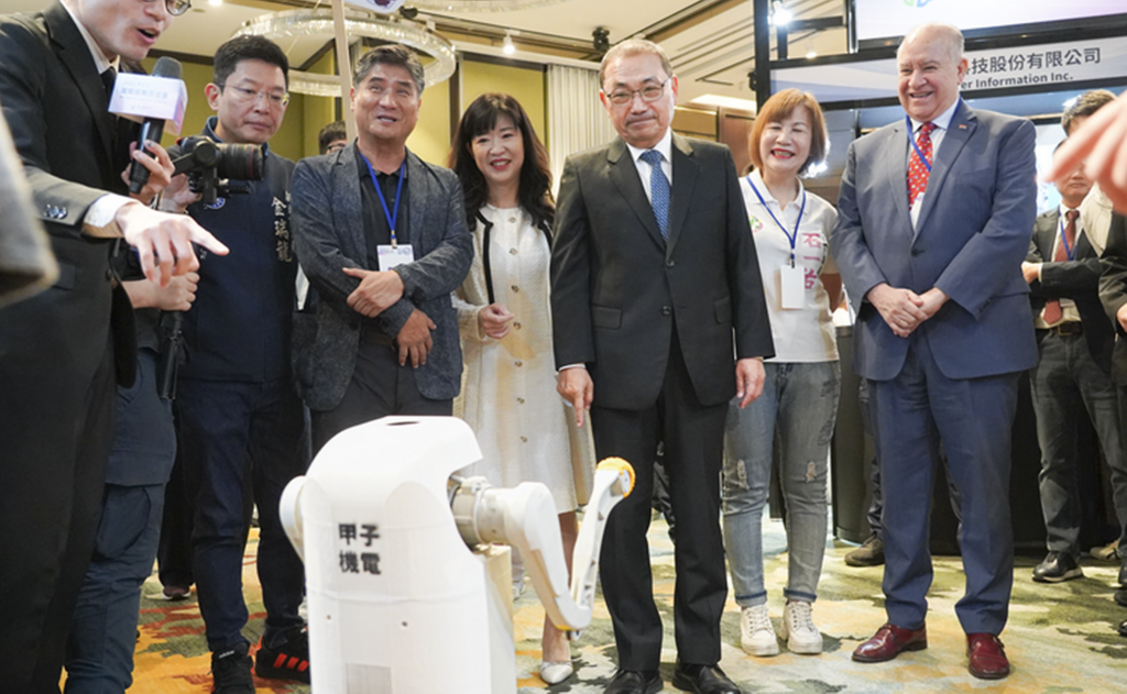 「2026新北市國際採購商洽會」盛大登場 估創造新臺幣30億元以上商機 侯友宜:攜手企業拓展國際新商機 15 0922002