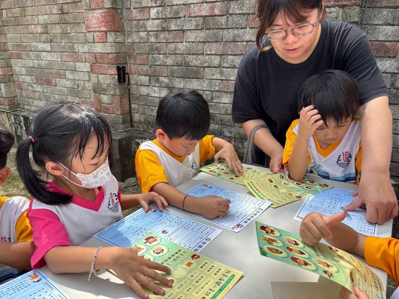穿越百年安平運河！高雄關「運河海關百年印記」串聯雙關古蹟，萌趣幼兒園通關體驗熱烈登場