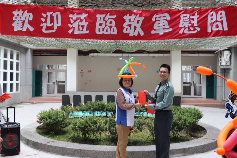軍民一家迎雙節 南投縣各界齊聚岳崗營區傳遞軍民情