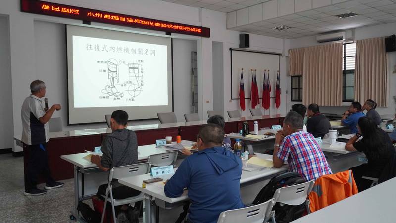 小型農機具操作與保養簡修班 培養農友安全操作及養護技能