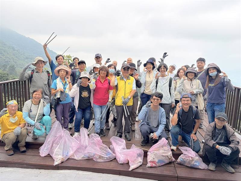 西拉雅風管處攜手地方團體淨山 9/24 齊聚梅嶺宣導登山安全