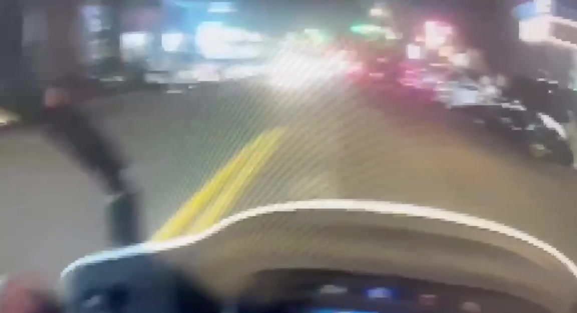 員警獲報趕赴林森北路現場