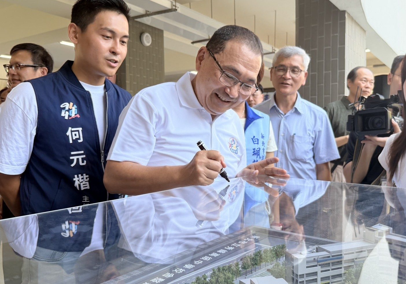 秀峰高中全新校舍啟用　 新北投入7.3億打造安全智慧校園