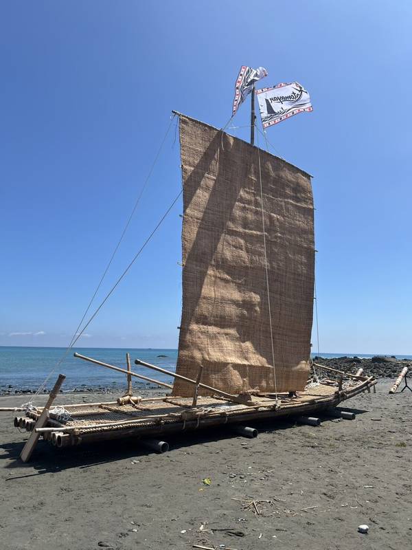 海委會攜手都歷部落「Torik Katomayan」竹筏帆船揚帆啟航 阿美族造舟技藝再現海洋文化生命力