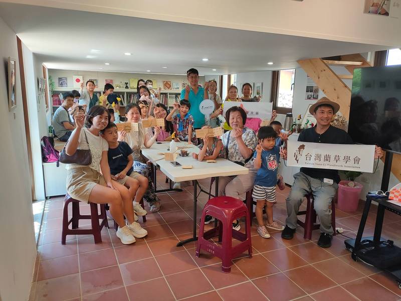 苗栗縣培育台語家庭成果亮眼!吸引逾1200人次參與課程 苗栗台語家庭突破400戶