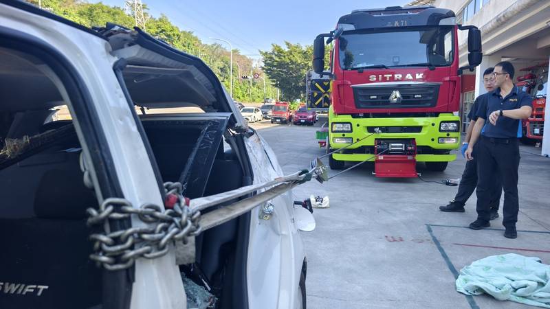 三義分隊辦理車體拖拉救援訓練