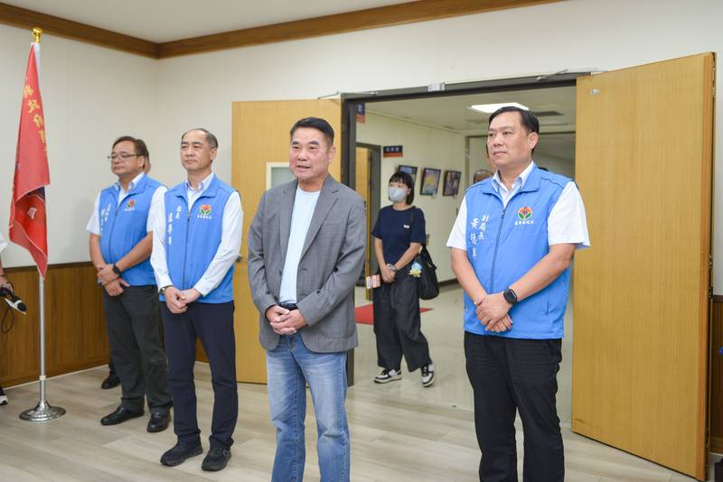 2026國際車禍救援挑戰賽登場 縣長授旗苗消代表隊祝旗開得勝