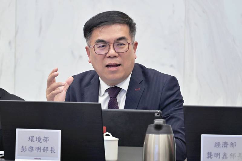 主持國家化學物質管理會報 卓揆:落實跨部會行動及跨域治理 構築有效的化學安全防護網