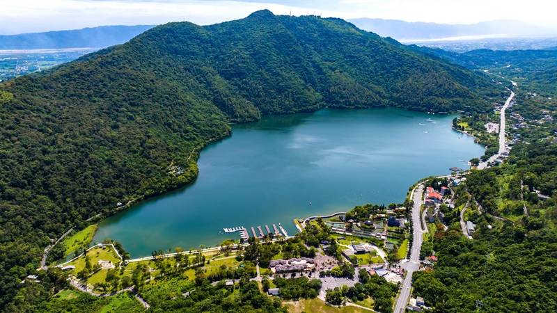 打造花東永續慢旅新地標!花蓮鯉魚潭觀光旅館BOT案10/1起正式公告招商100天