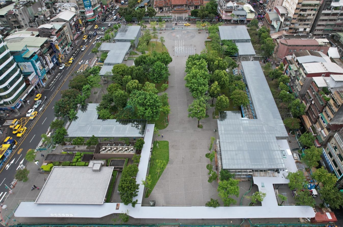 新「艋舺公園」開箱 直達龍山寺最美中軸線